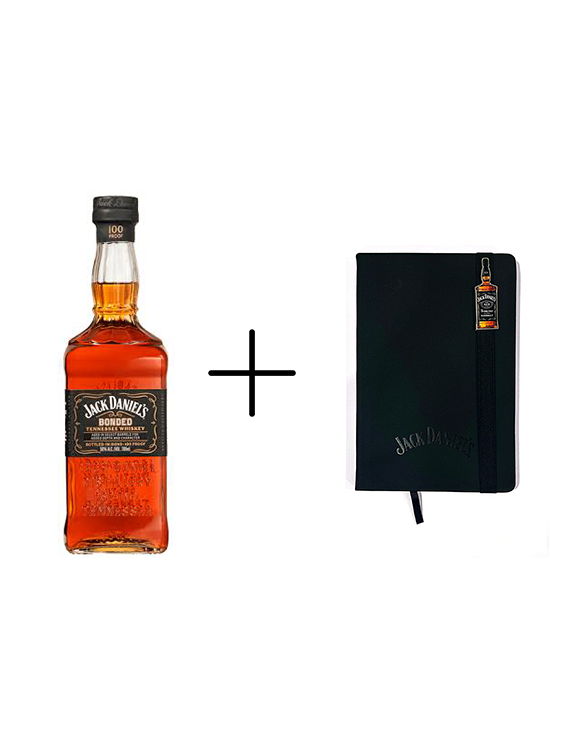 Butelka amerykańskiej whiskey Jack Daniel’s Bonded i czarny notatnik z logo Jack Daniel’s